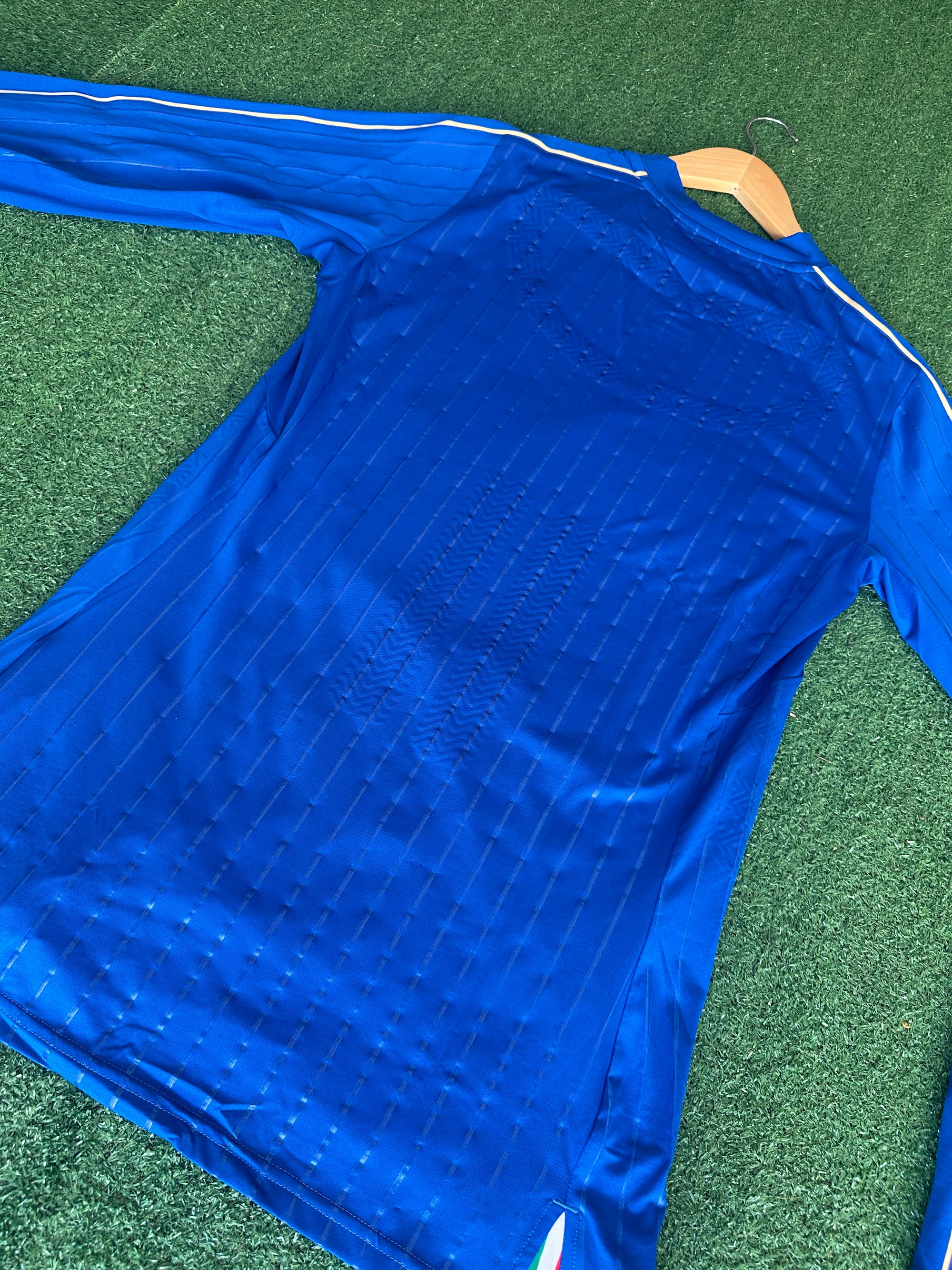 🇮🇹 Maillot Italie Domicile 2010 – Manches Longues (Puma)