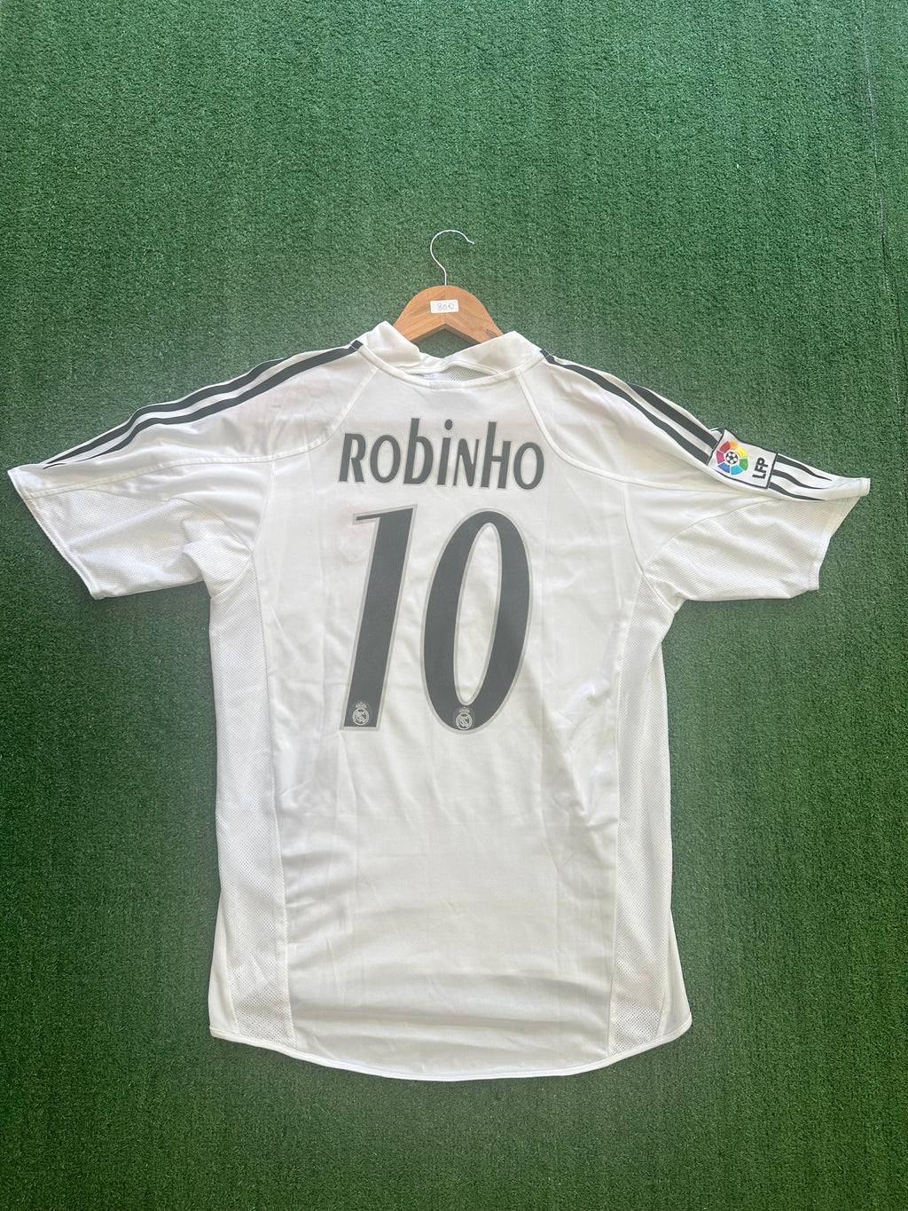 ⭐ Maillot Real Madrid 2004/2005 – Robinho #10 (Home)