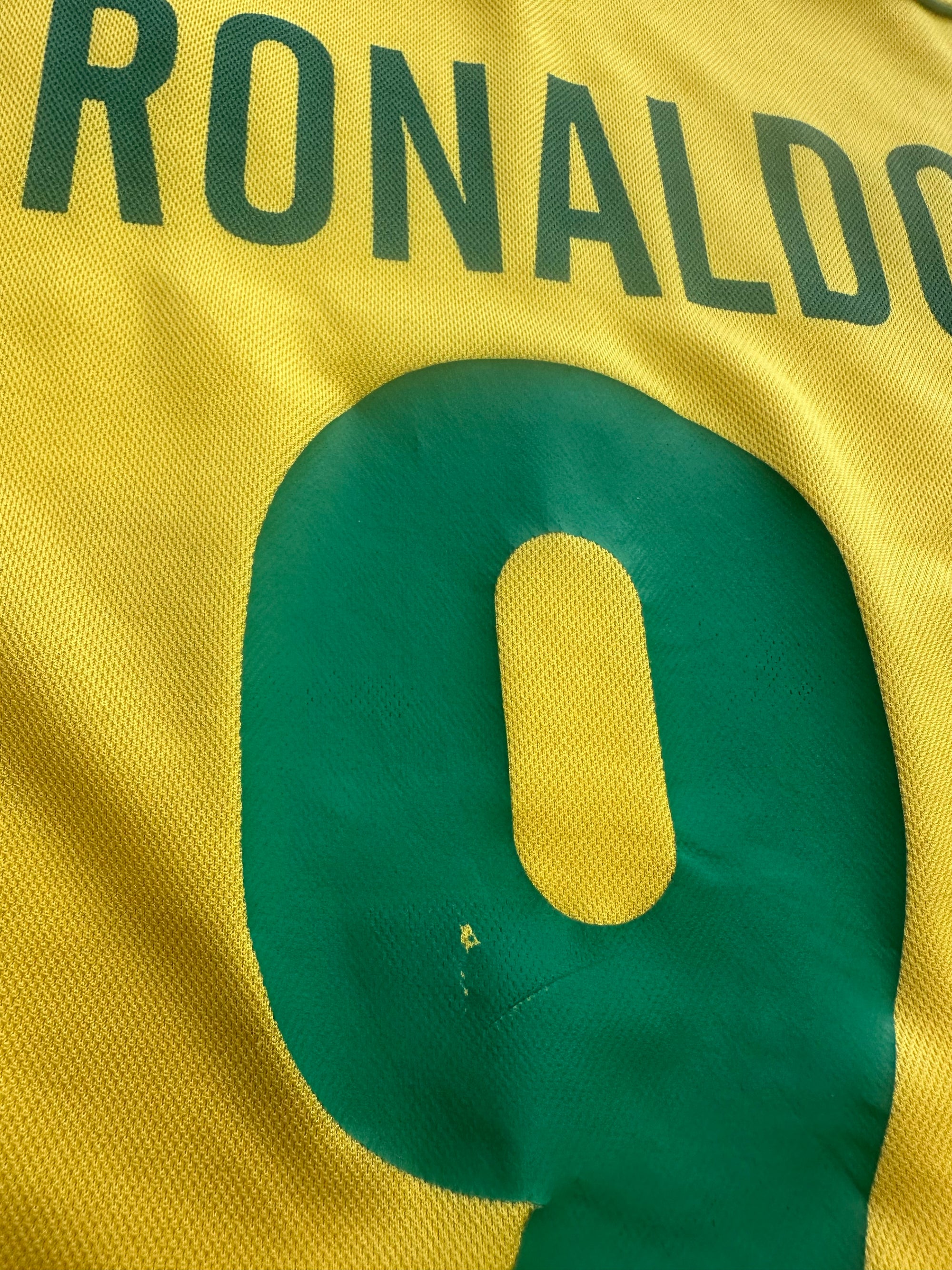 🇧🇷 Maillot Brésil Domicile 1998 – Ronaldo #9
