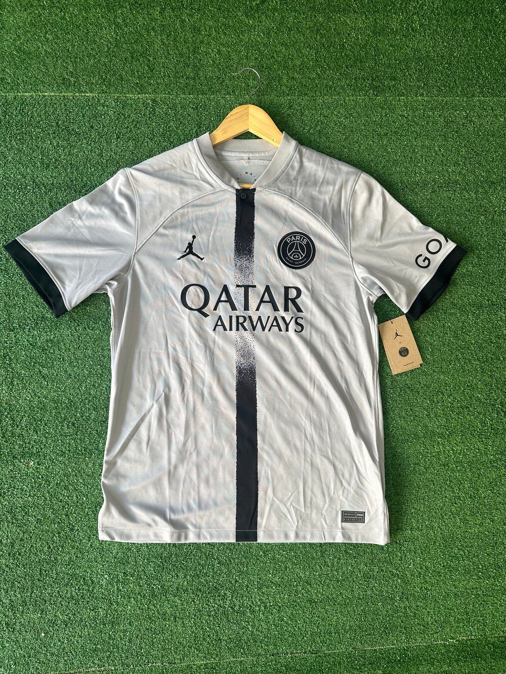 ✨ Maillot PSG Extérieur 2022/23 – Messi #30 (Jordan x Paris Saint-Germain)
